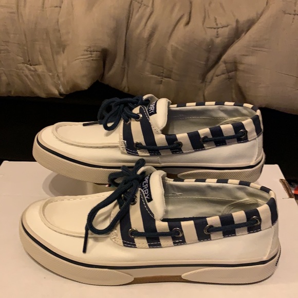 Sperry Topsiders - Picture 2 of 8